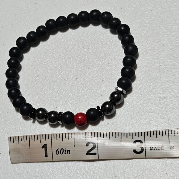 Boho Black Beaded Stretch Bracelet Red Accent Stone Natural Classic Jewelry - Picture 4 of 4